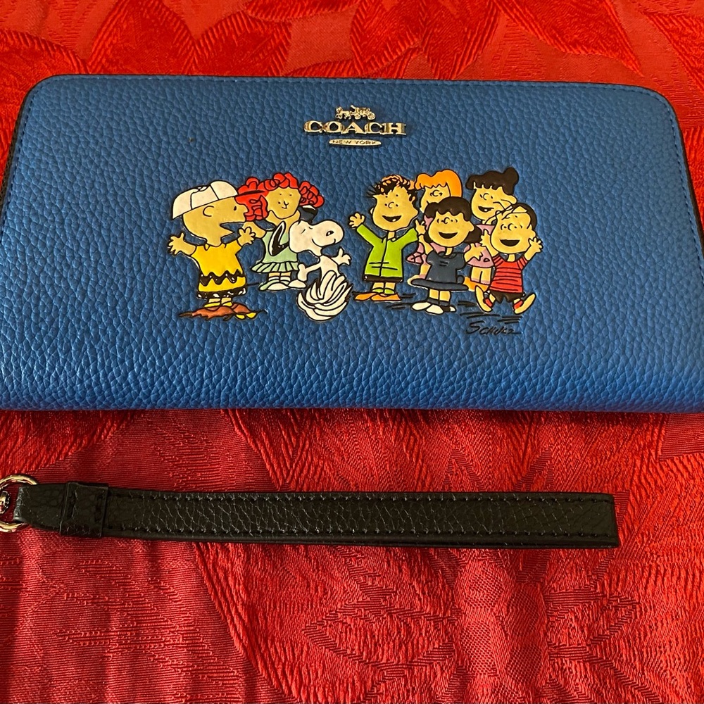 Coach Zip Around Wallet With Snoopy And Friends